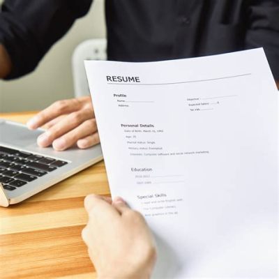 Should I Print My Resume Double Sided? A Comprehensive Discussion